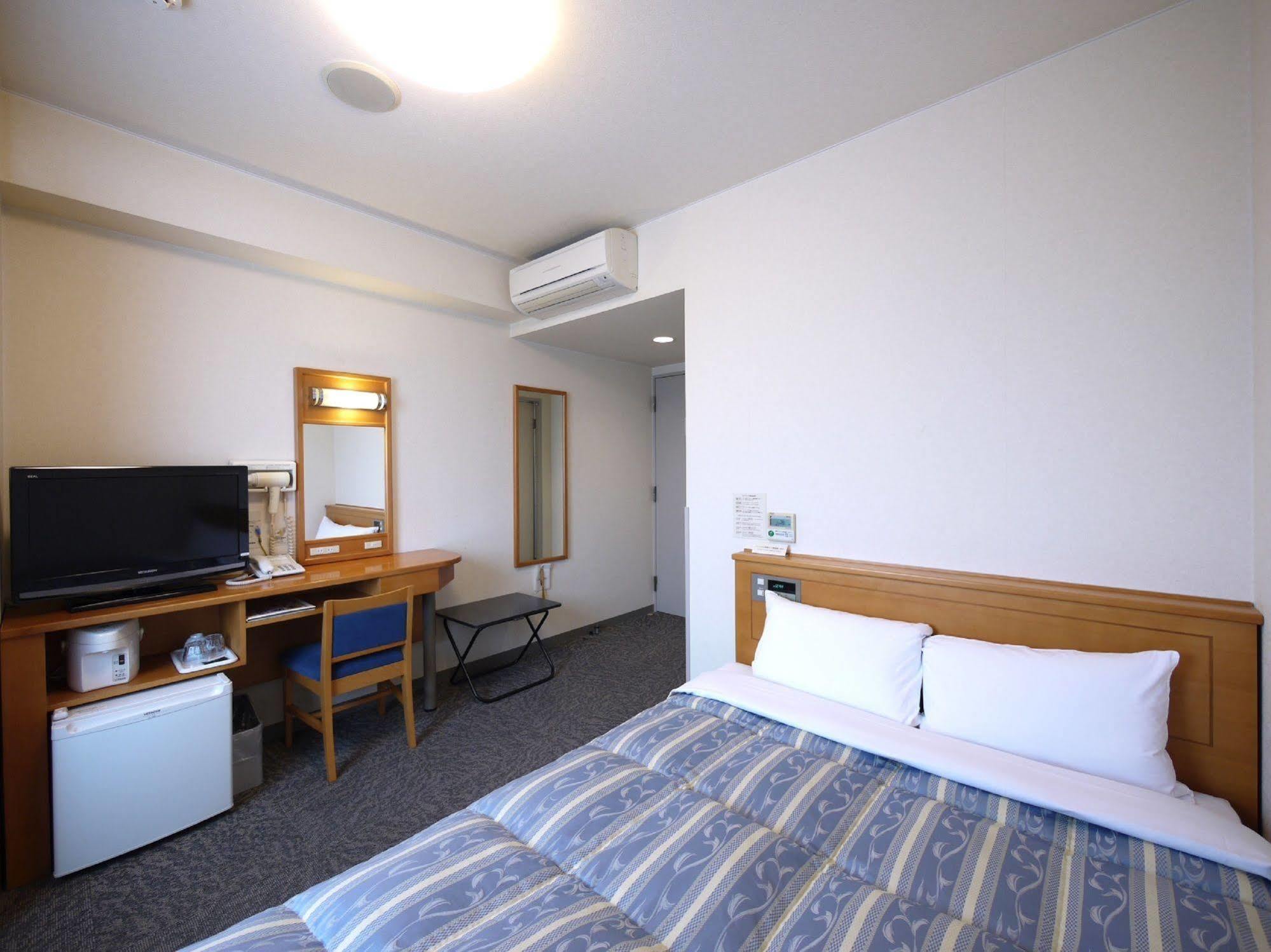 Hotel Route-Inn Niihama Esterno foto